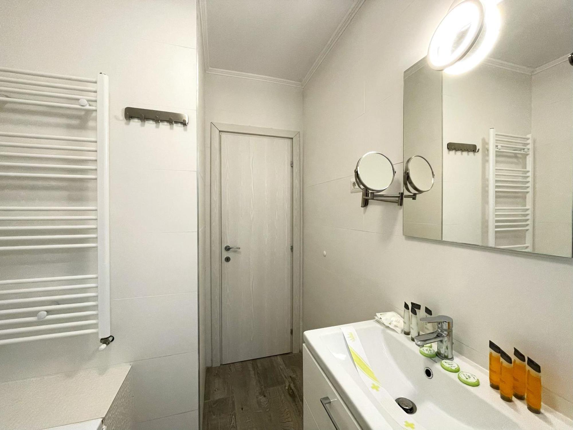 Cozy Riverfront Apartments With Garden And Mountain View Buşteni Extérieur photo