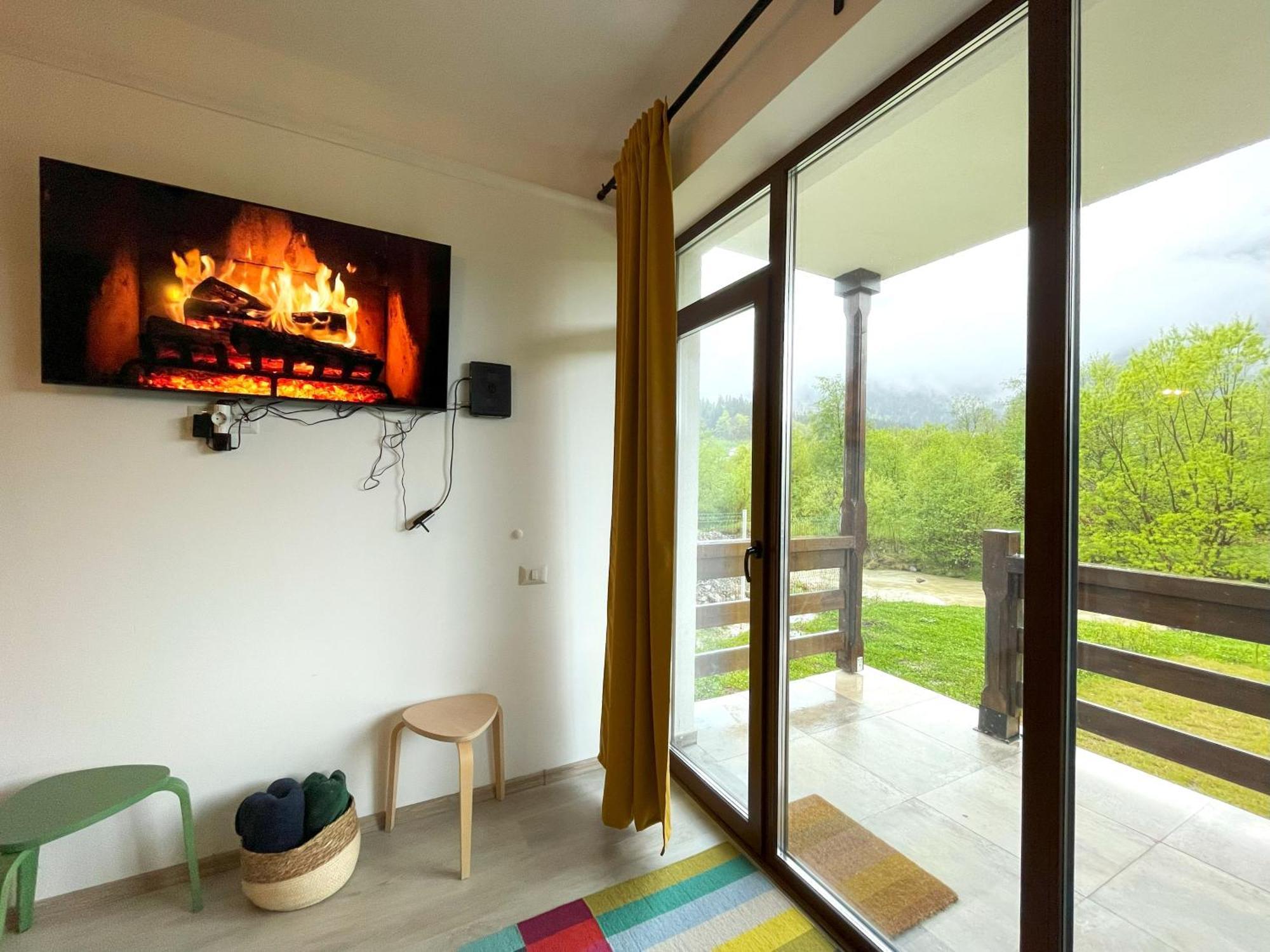Cozy Riverfront Apartments With Garden And Mountain View Buşteni Extérieur photo