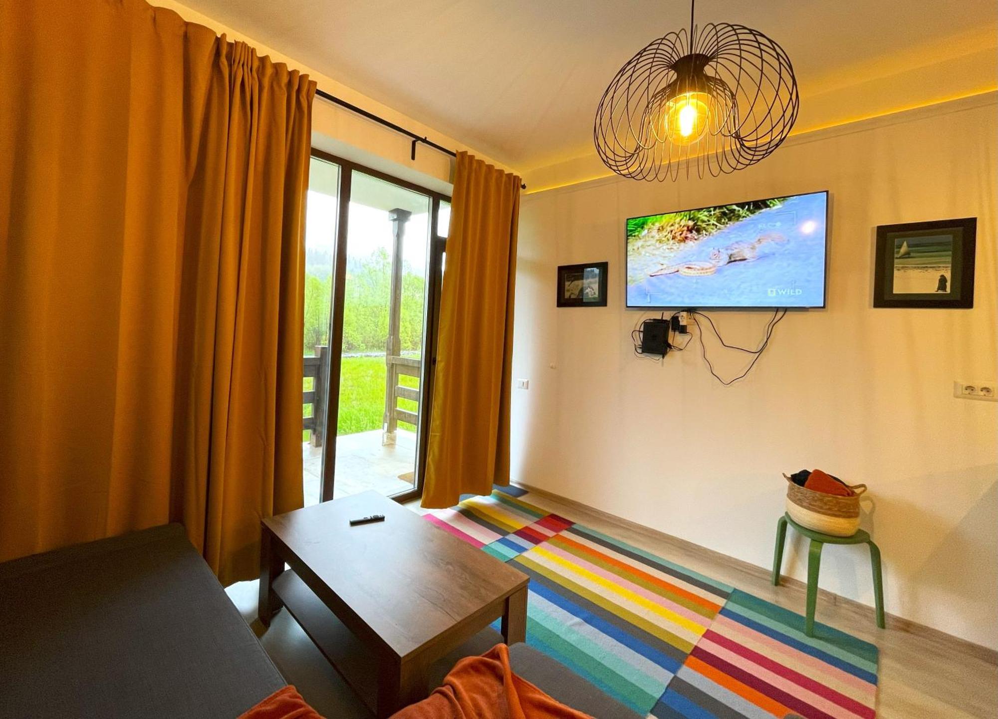 Cozy Riverfront Apartments With Garden And Mountain View Buşteni Extérieur photo